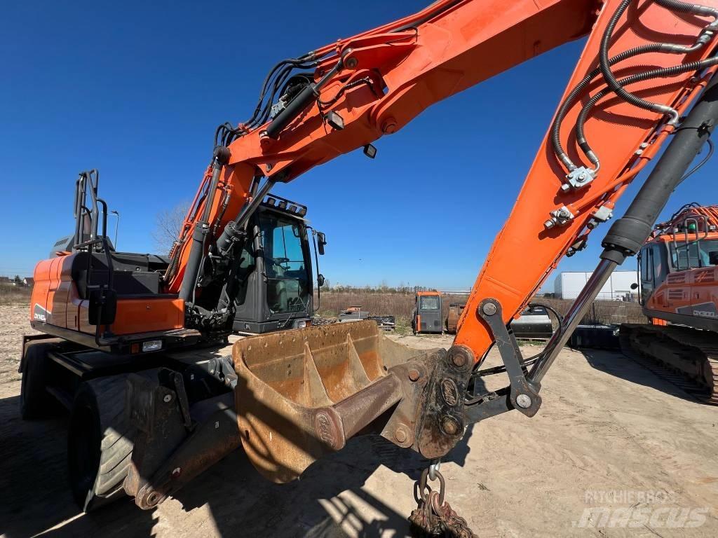 Doosan DX140W-5 Колісні екскаватори