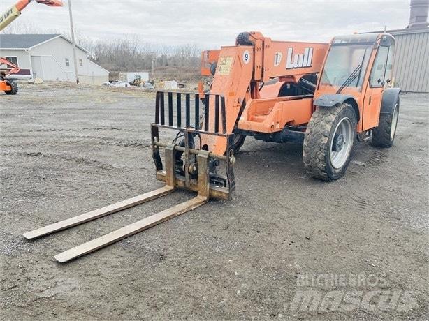 Lull 944E-42 Телескопічні навантажувачі
