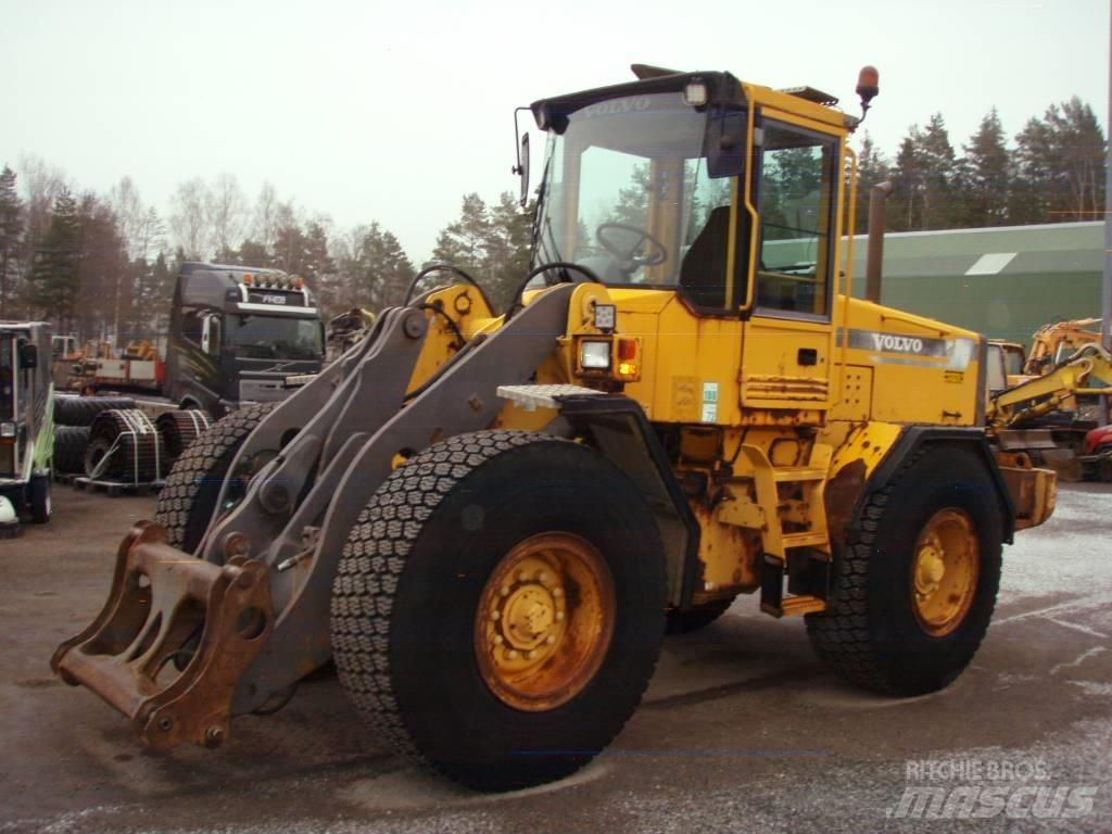 Volvo L 70 C Фронтальні навантажувачі