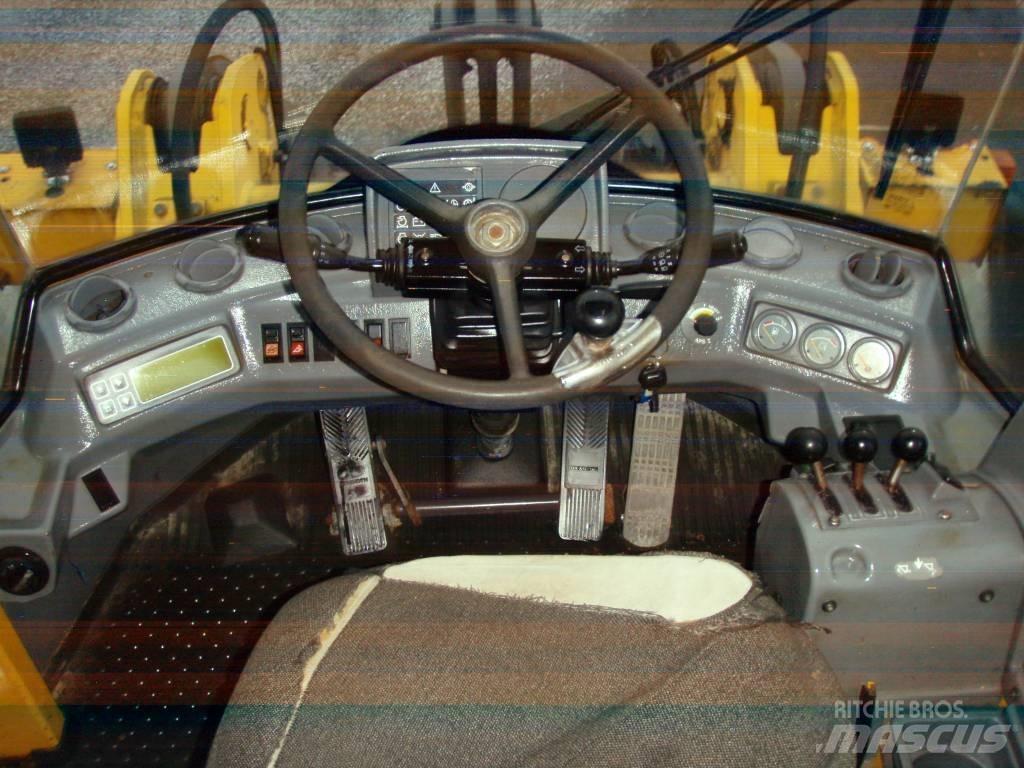 Volvo L 70 C Фронтальні навантажувачі