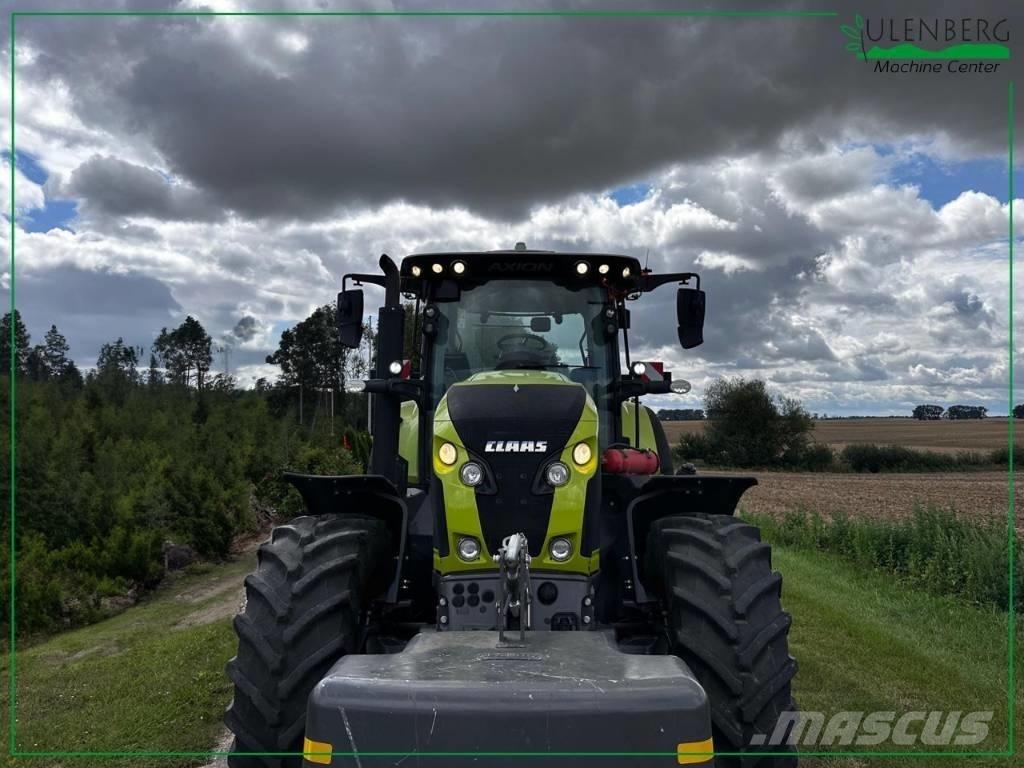 CLAAS Axion 800 Трактори