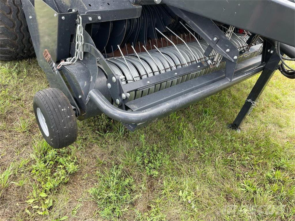 Kuhn FB 2130 Рулонні прес-підбирачі