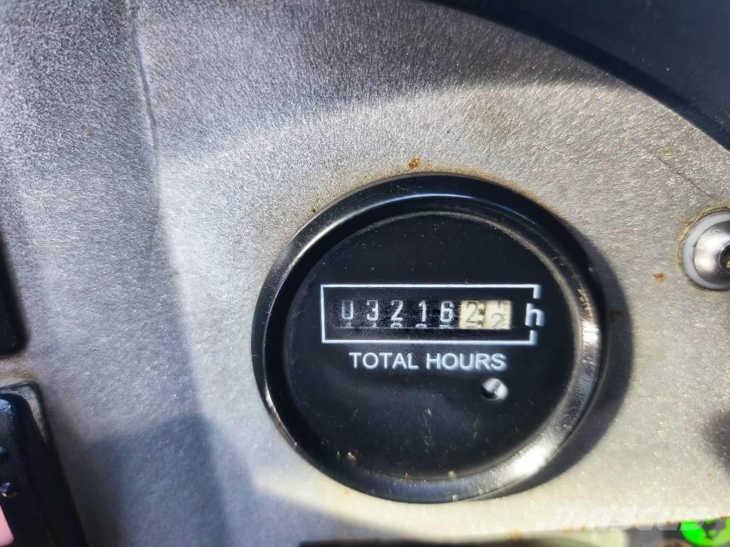 JCB 520-40 Телескопічні навантажувачі