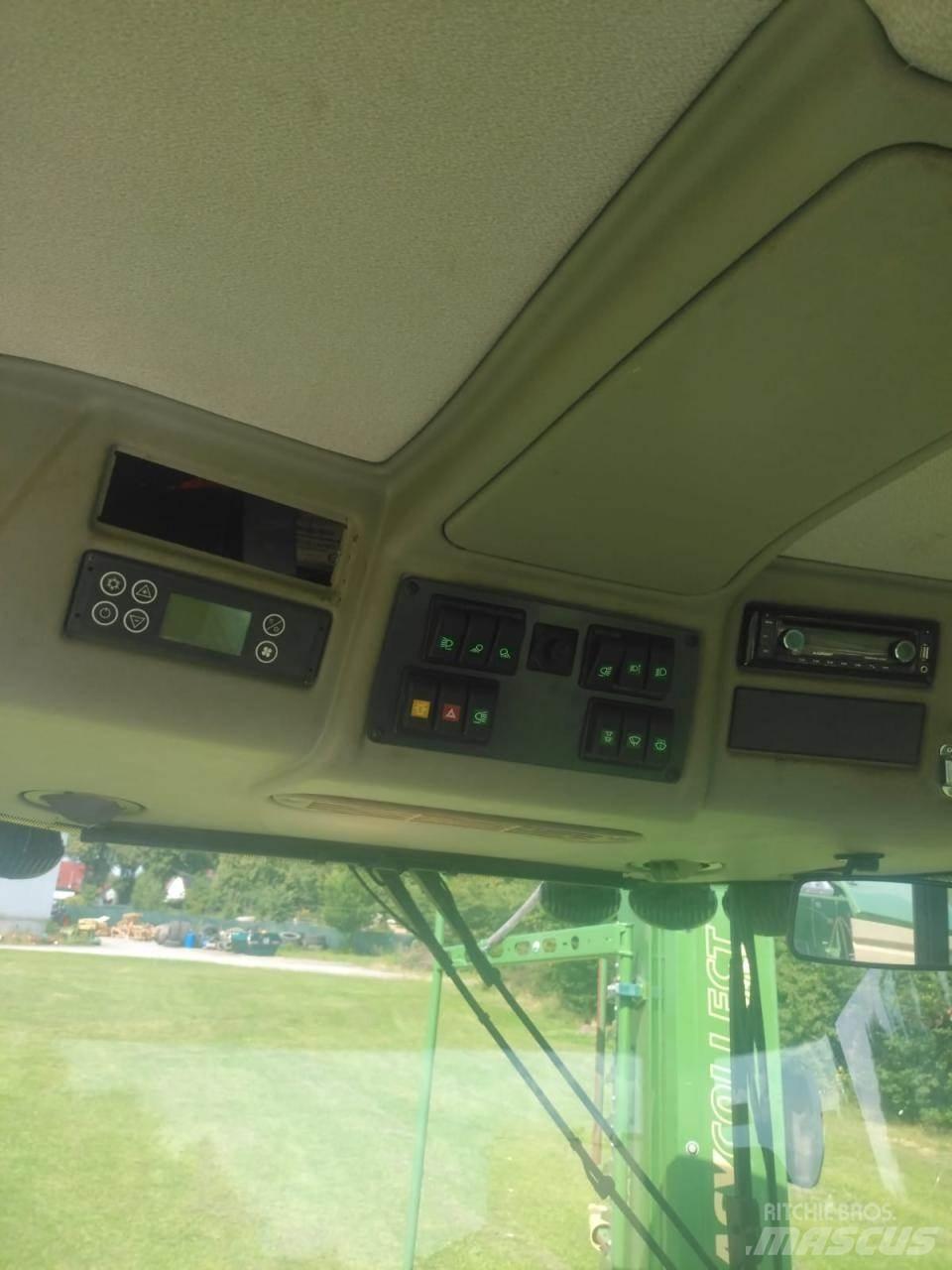 Krone Big X 700 Кормозбиральні комбайни