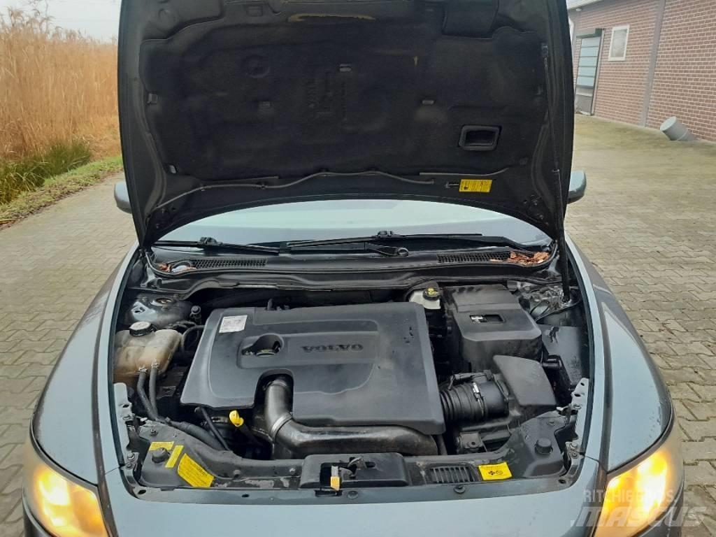 Volvo 1.6 D momentum Автомобілі