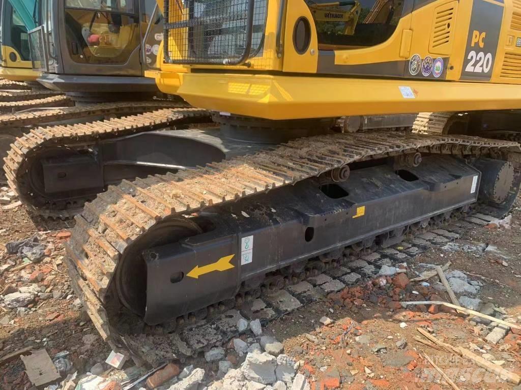 Komatsu PC 200-8 Середні екскаватори 7т. - 12т.