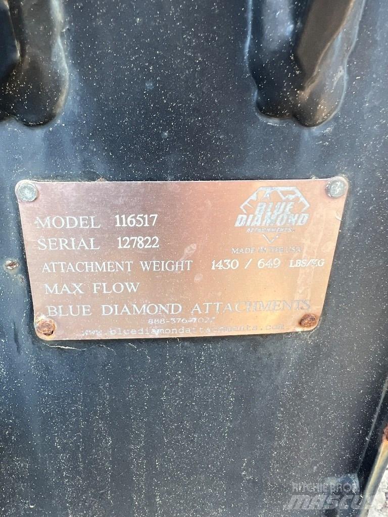 Blue Diamond Sweeper Інше додаткове обладнання для тракторів