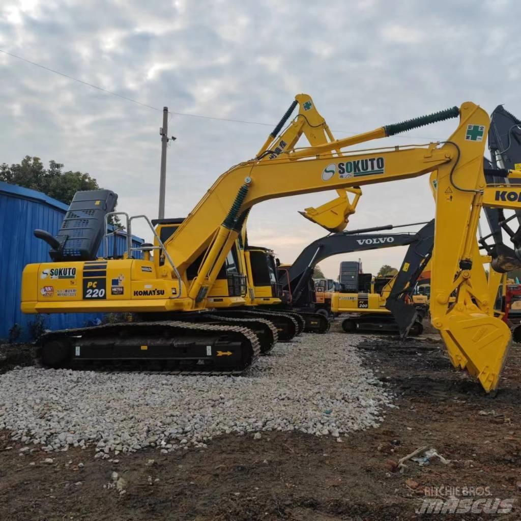 Komatsu PC 220-8 Гусеничні екскаватори