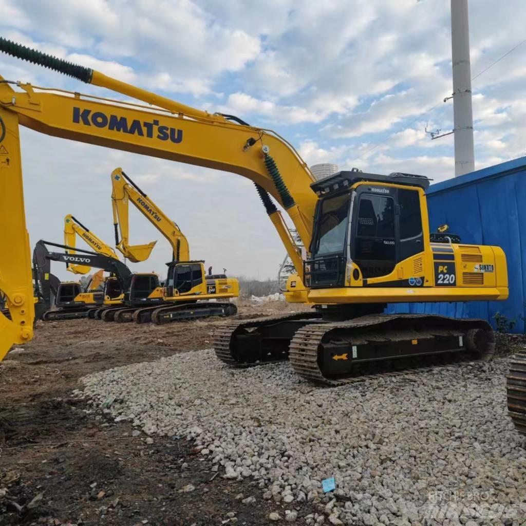 Komatsu PC 220-8 Гусеничні екскаватори