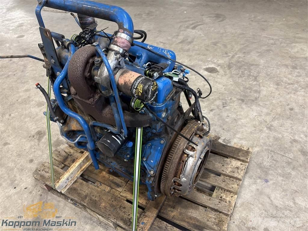 Ford 7610 Двигуни