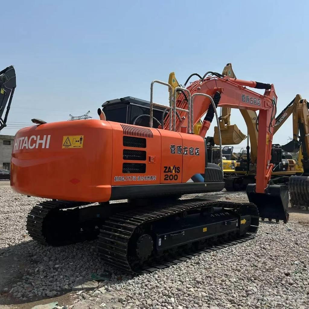 Hitachi 200-3 Гусеничні екскаватори