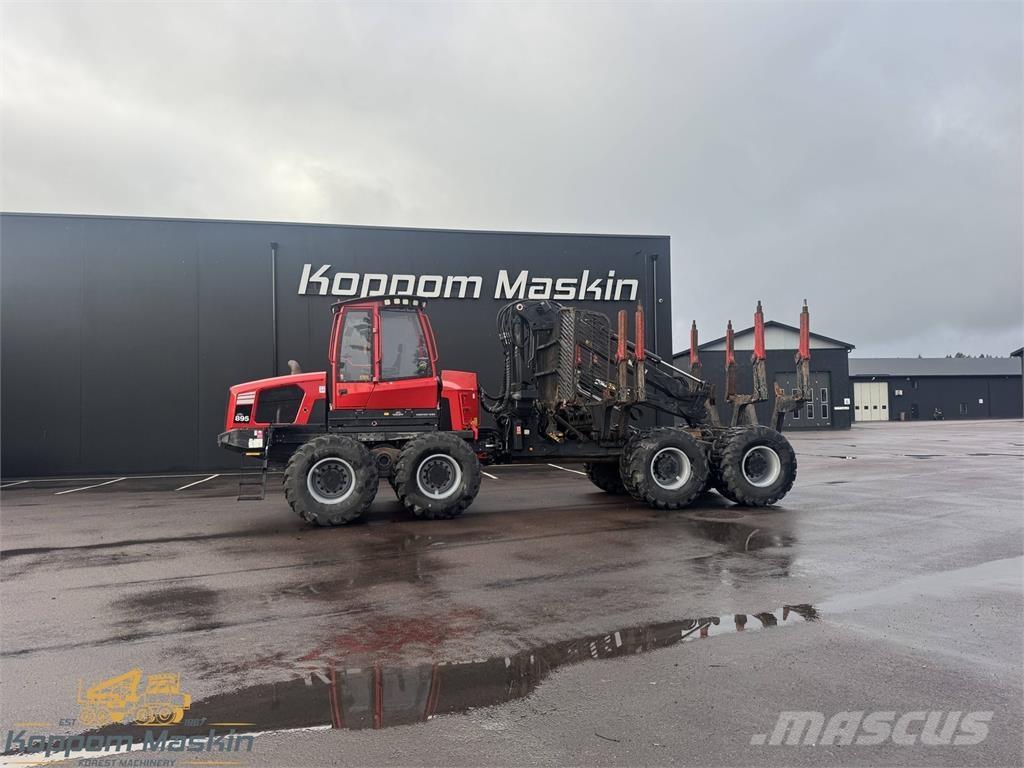 Komatsu 895 Форвардери