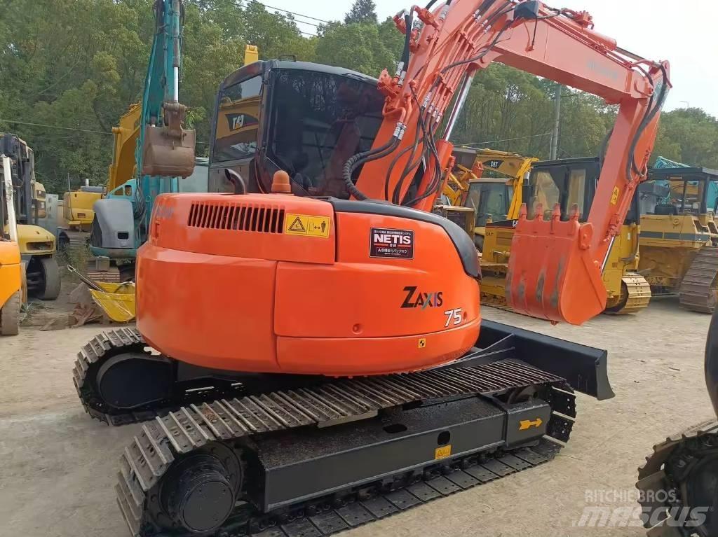 Hitachi ZX 75 Середні екскаватори 7т. - 12т.