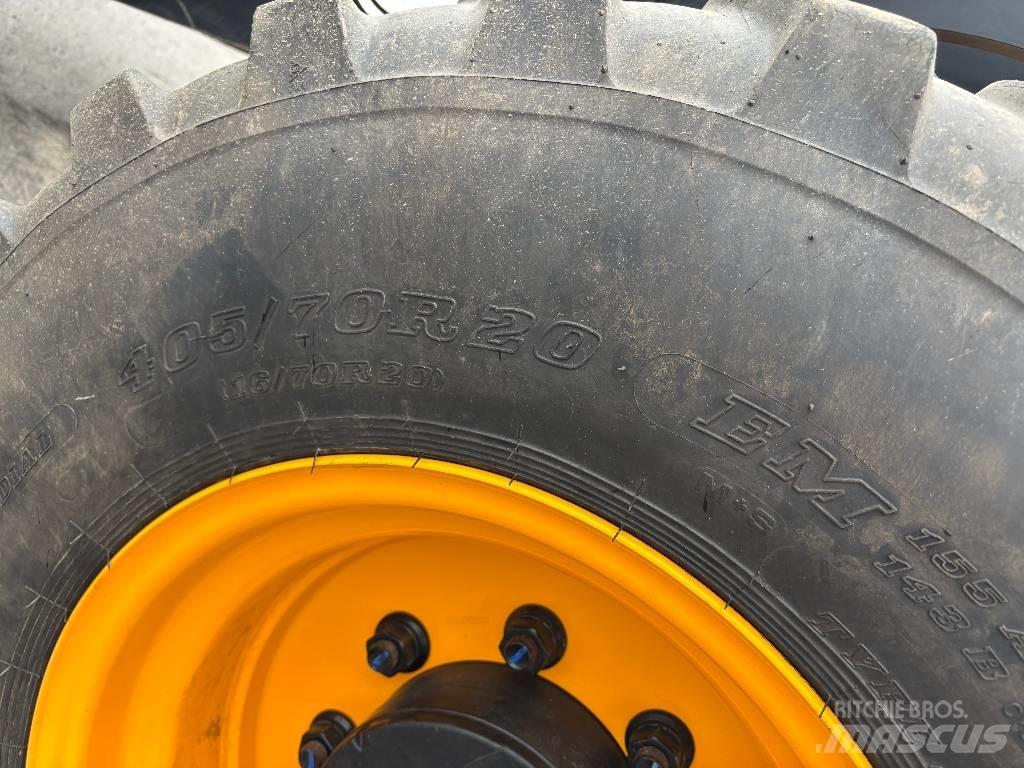 JCB 409 Фронтальні навантажувачі