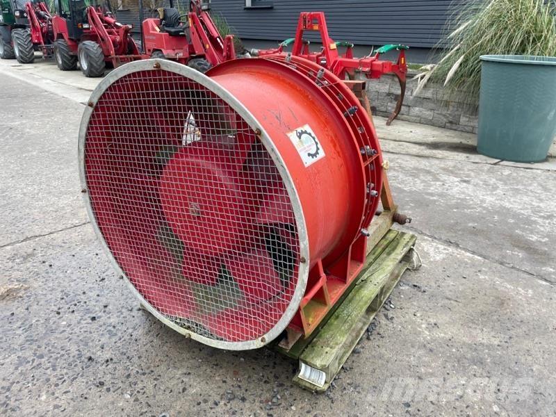 Ventifilt Kertitox Причіпні обприскувачі