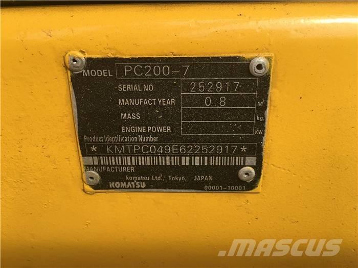Komatsu PC 200-7 Гусеничні екскаватори