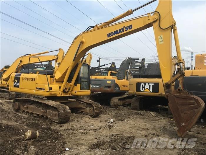 Komatsu PC 200-7 Гусеничні екскаватори