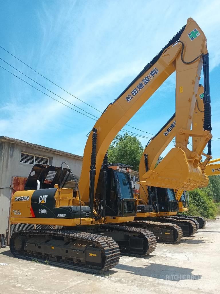 CAT 320 D2 Гусеничні екскаватори