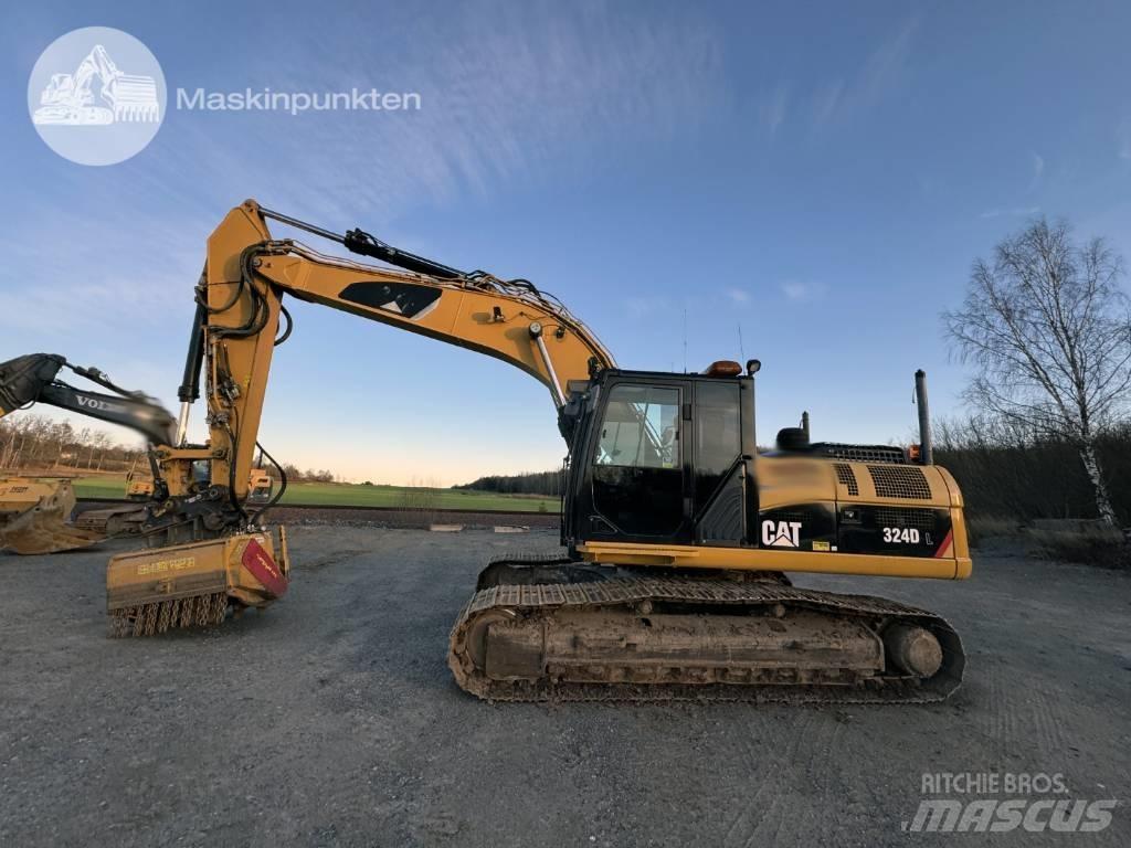 CAT 324 D L Гусеничні екскаватори