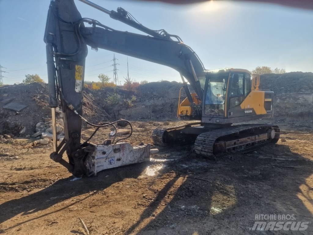 Volvo EC 220 E Гусеничні екскаватори