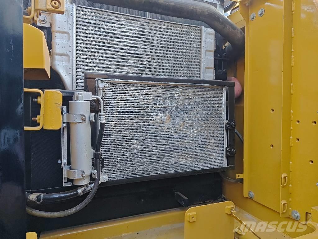 CAT 320 D Гусеничні екскаватори