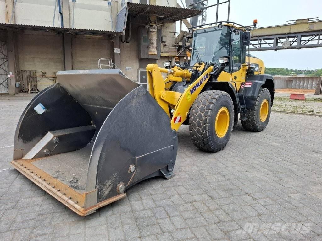 Komatsu WA 270-8E0 Фронтальні навантажувачі