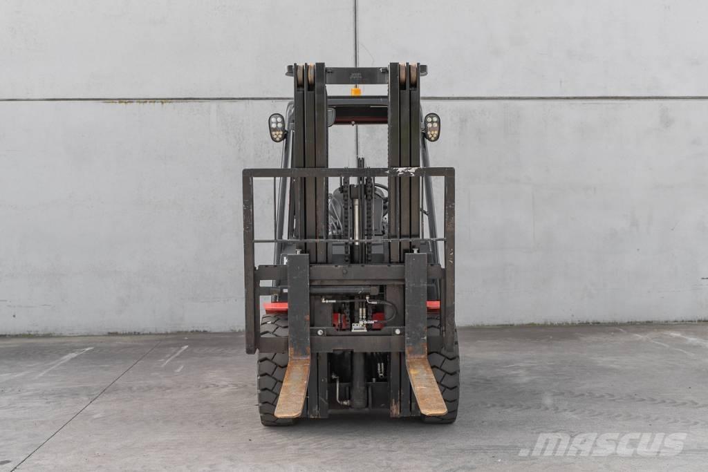Manitou MI 30 D Дизельні навантажувачі