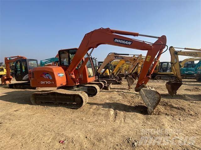 Doosan DH70-7 Міні-екскаватори < 7т