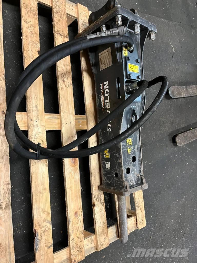 Develon HB01 Плуги