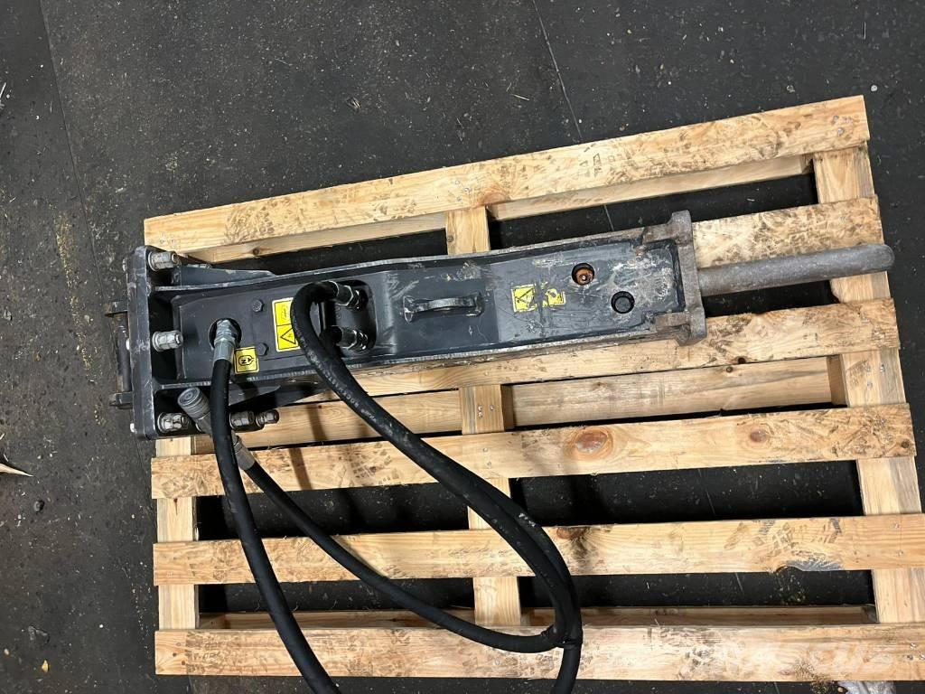 Develon HB01 Плуги