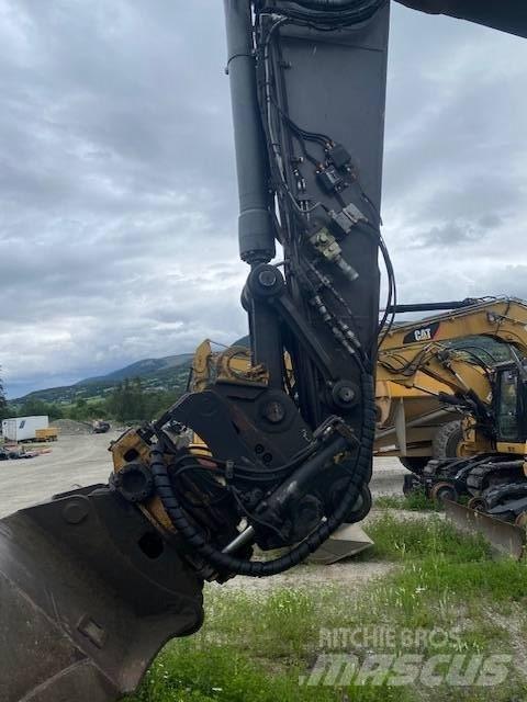 Volvo EC 210 C L Гусеничні екскаватори