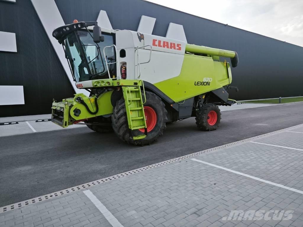 CLAAS Lexion 670 Зернозбиральні комбайни