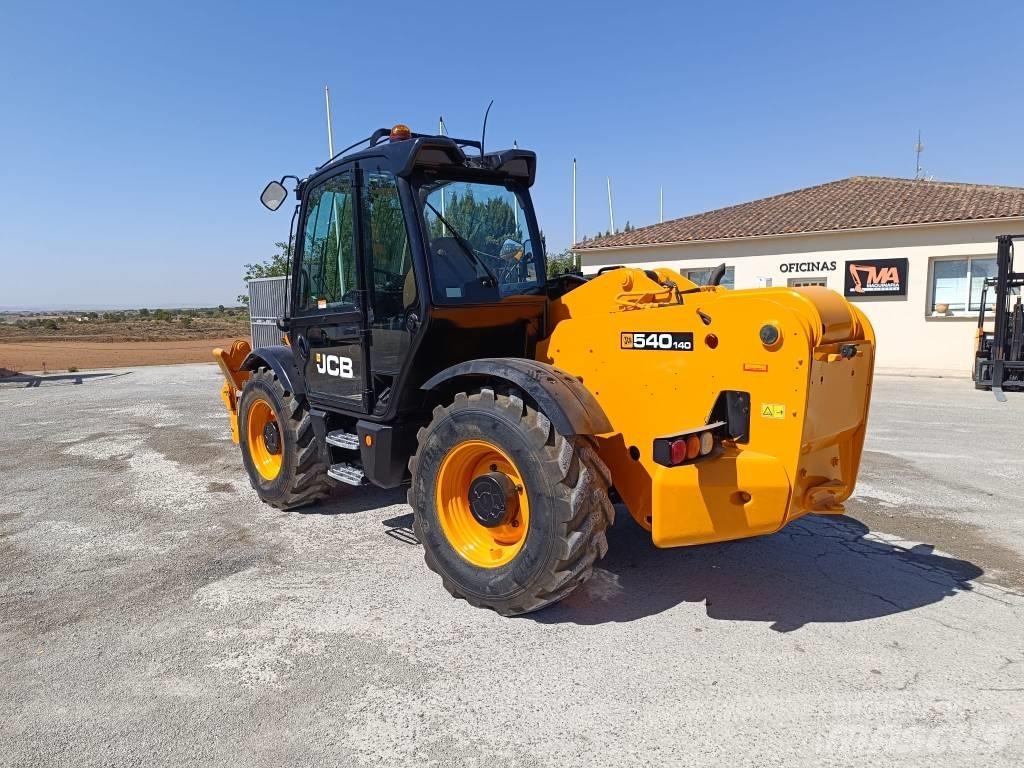JCB 540-140 Телескопічні навантажувачі
