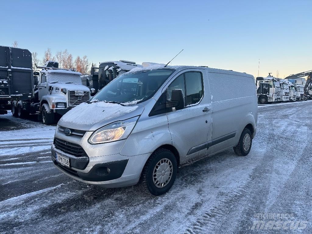 Ford Transit custom Панельні фургони