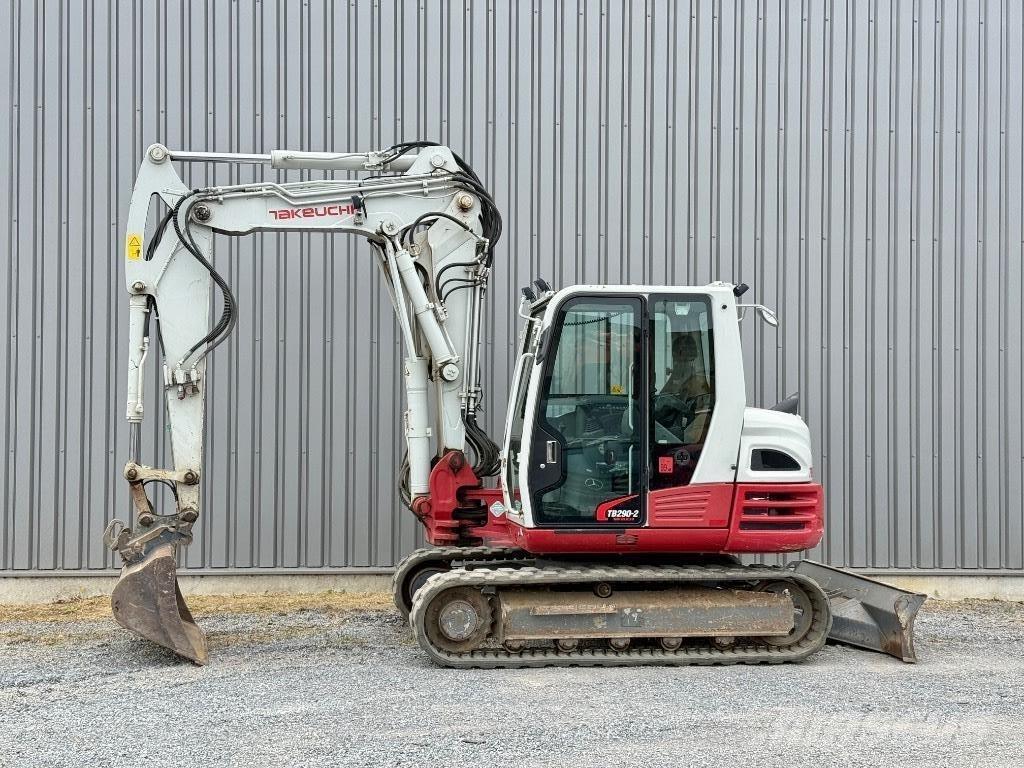 Takeuchi TB 290 Середні екскаватори 7т. - 12т.