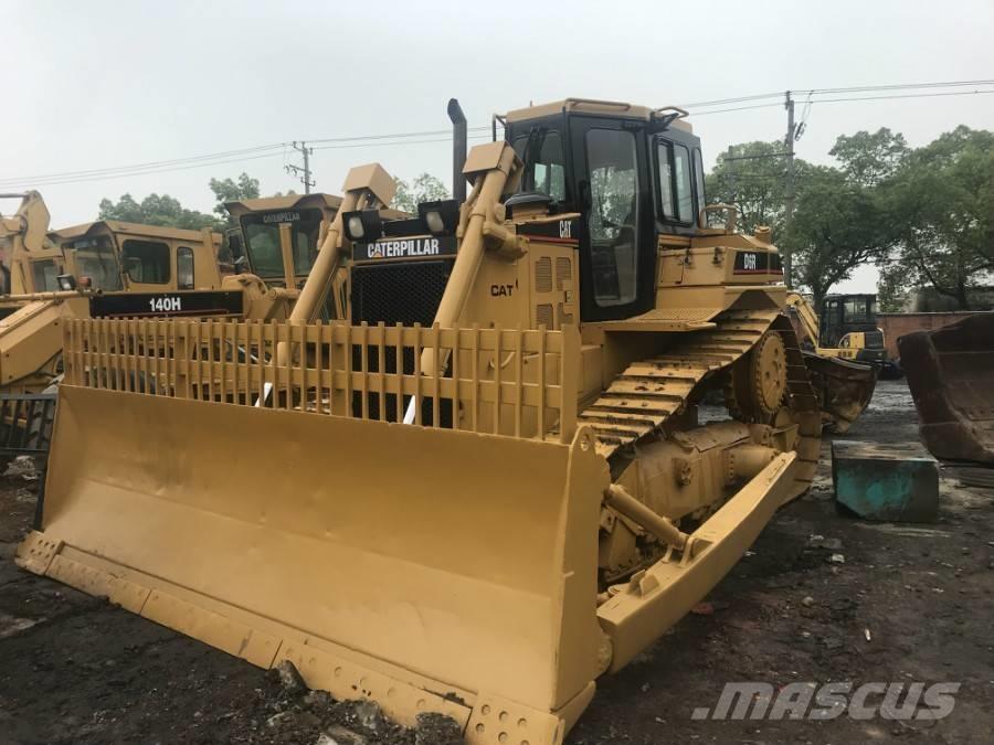 CAT D 6 R Гусеничні бульдозери
