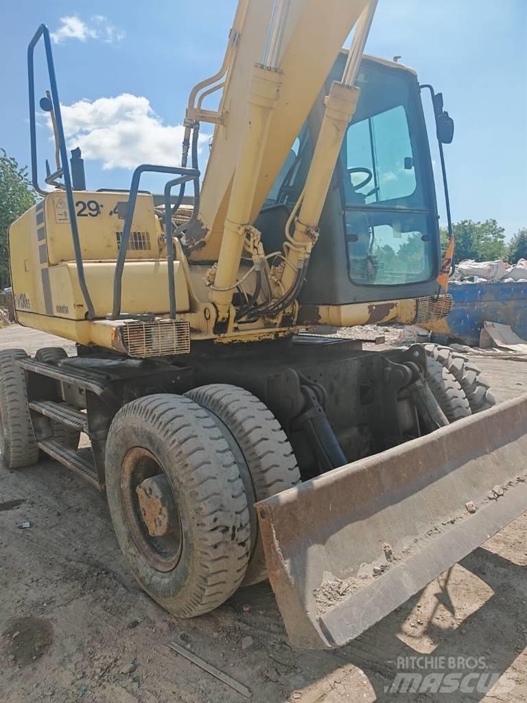 Komatsu PW 130ES-6K Колісні екскаватори