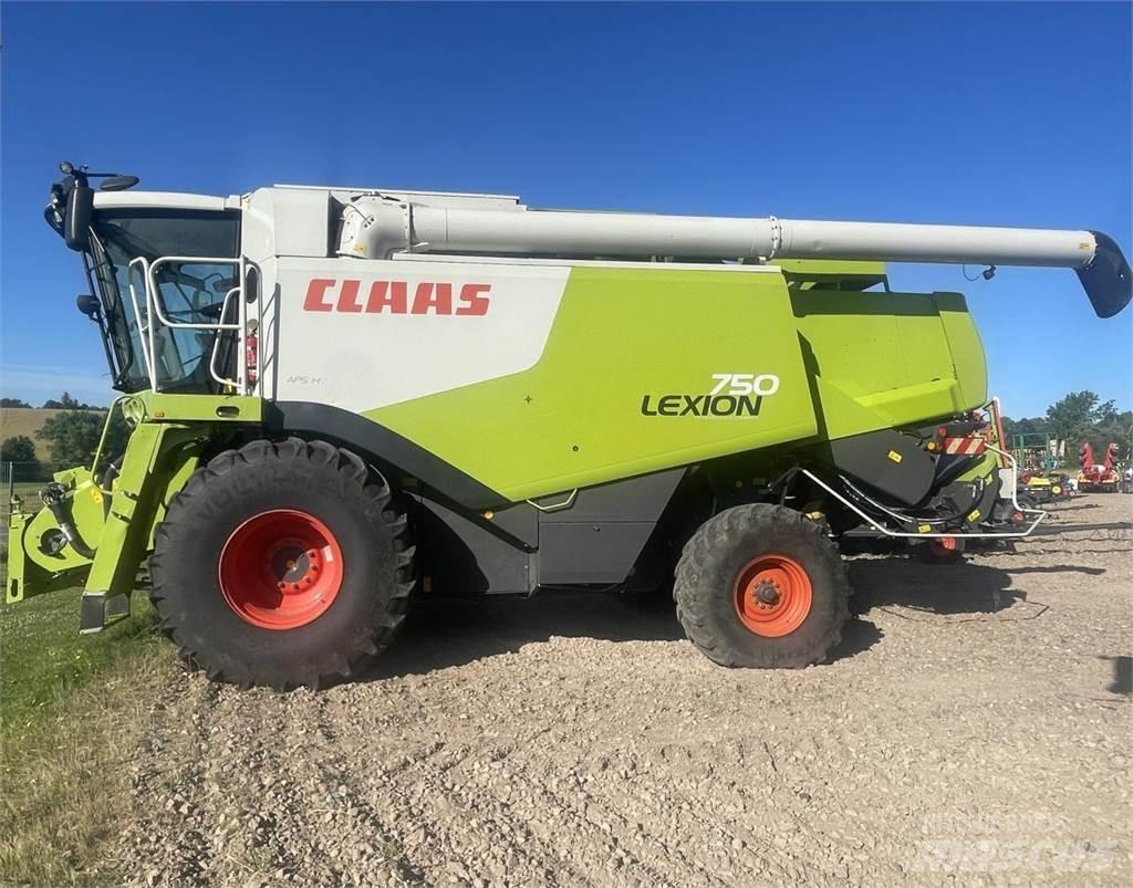 CLAAS Lexion 750 Зернозбиральні комбайни
