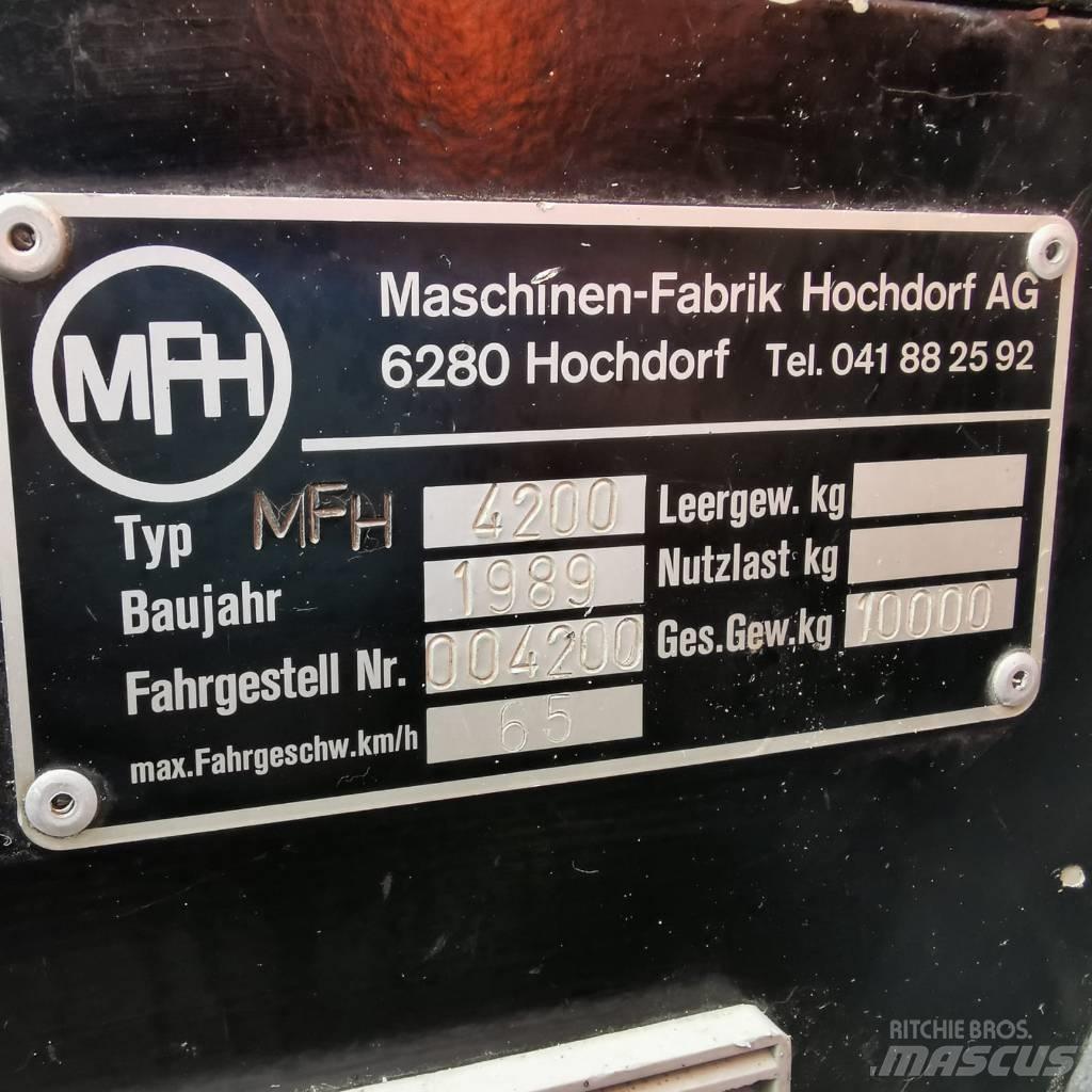Mfh 4200 Підмітальні машини