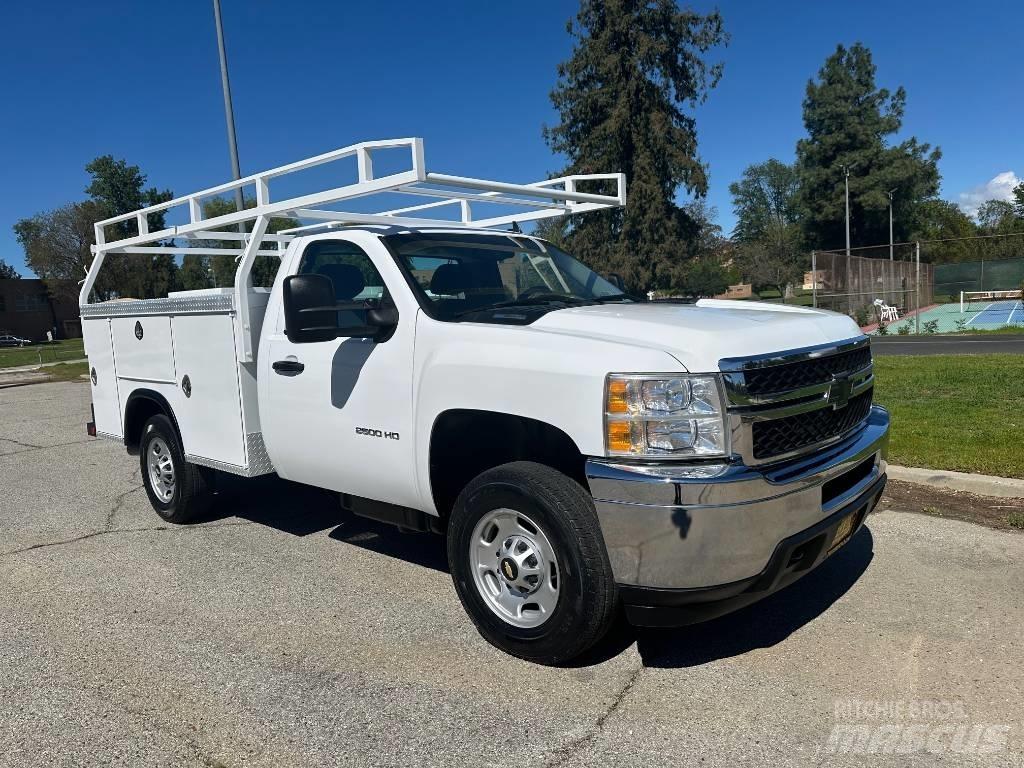 Chevrolet 2500 HD Пікапи / Бічне розвантаження