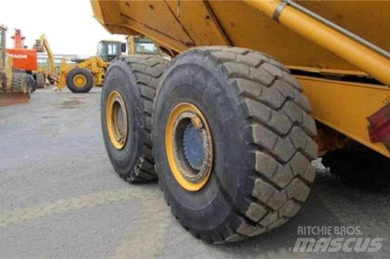 Bell B45E Зчленовані самоскиди