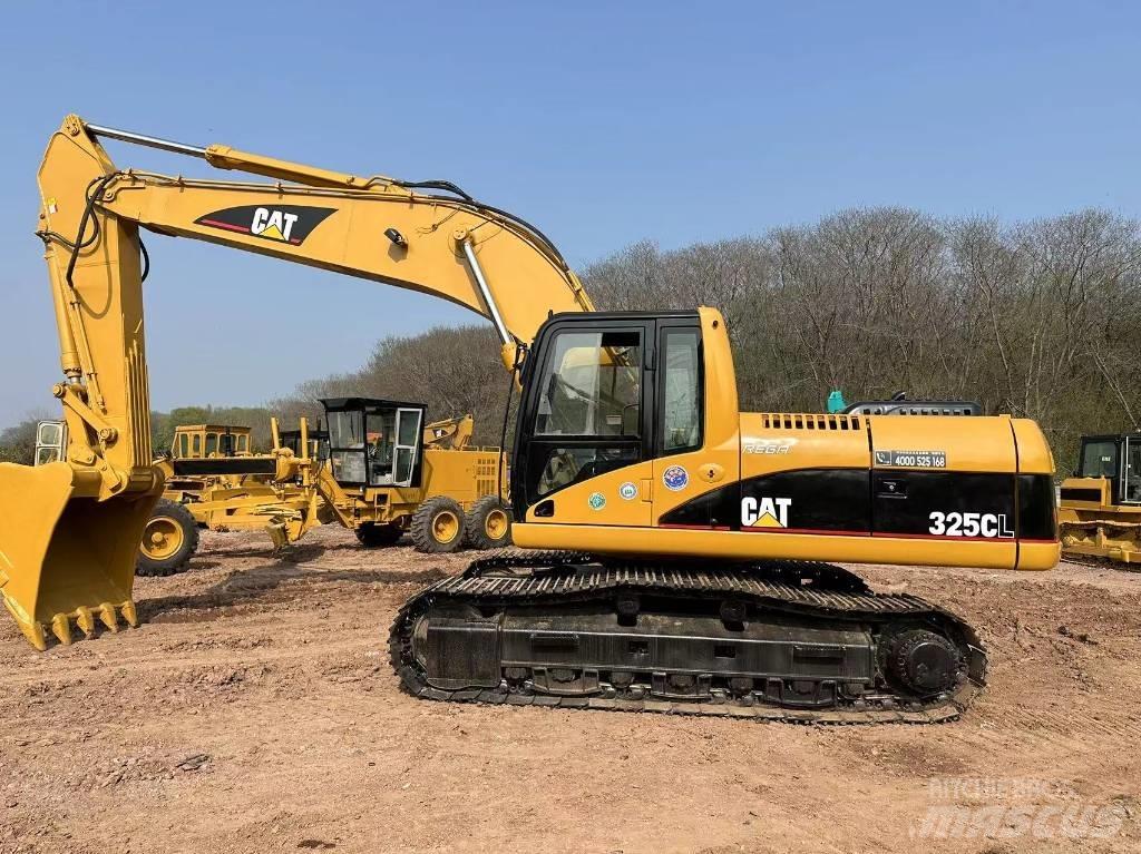 CAT 325 CL Гусеничні екскаватори