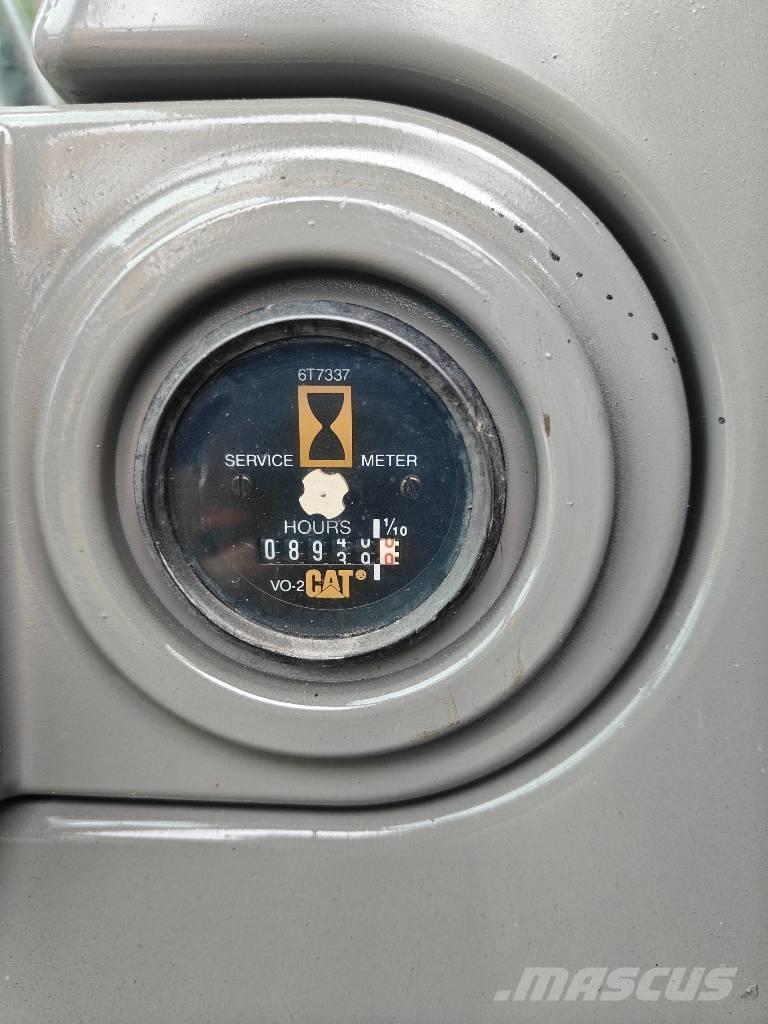 CAT 320 C Гусеничні екскаватори