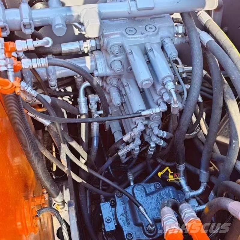 Hitachi 70 Гусеничні екскаватори