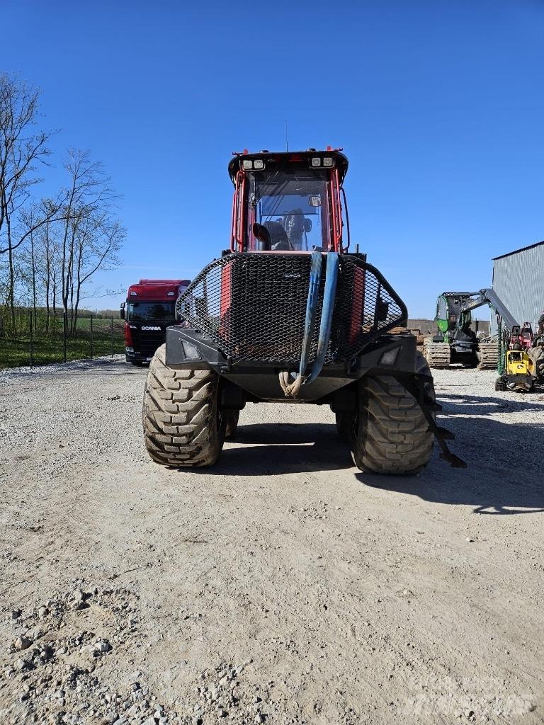 Komatsu 895 Форвардери