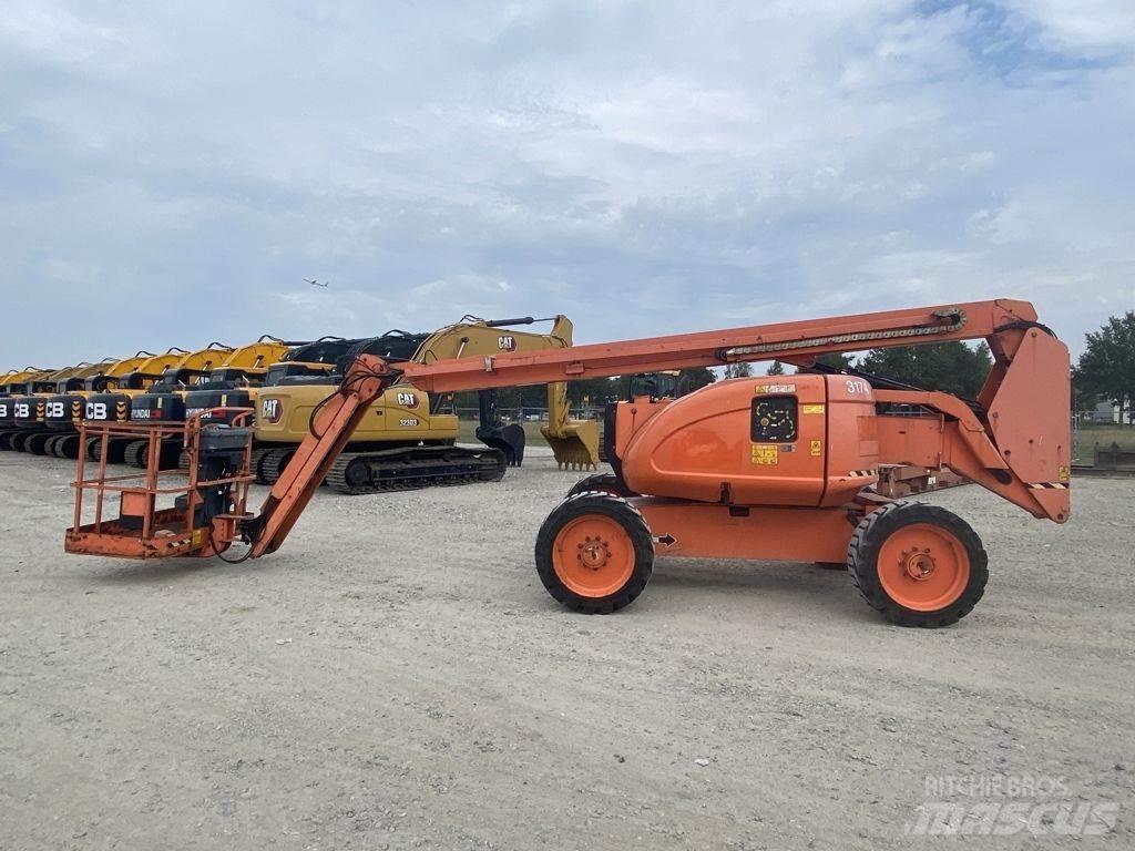 JLG 600AJ Колінчаті підйомники