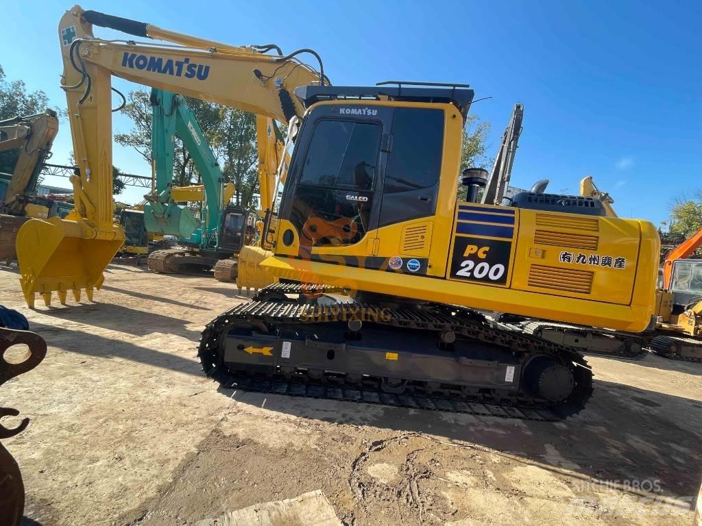 Komatsu PC 200-8 Гусеничні екскаватори