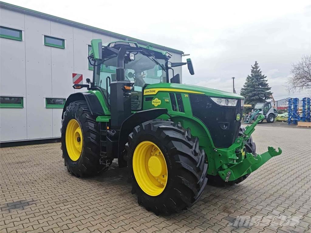 John Deere 7R 330 Трактори