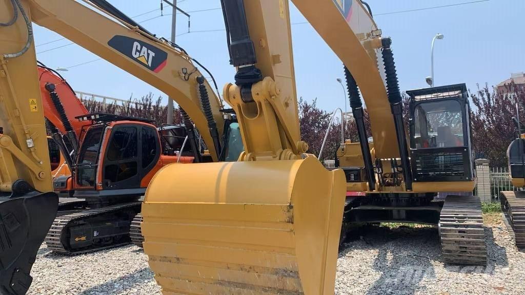 CAT 329 D L Гусеничні екскаватори