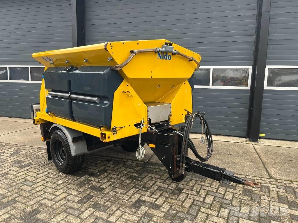 Nido Stratos Розсіювачі солі та піску